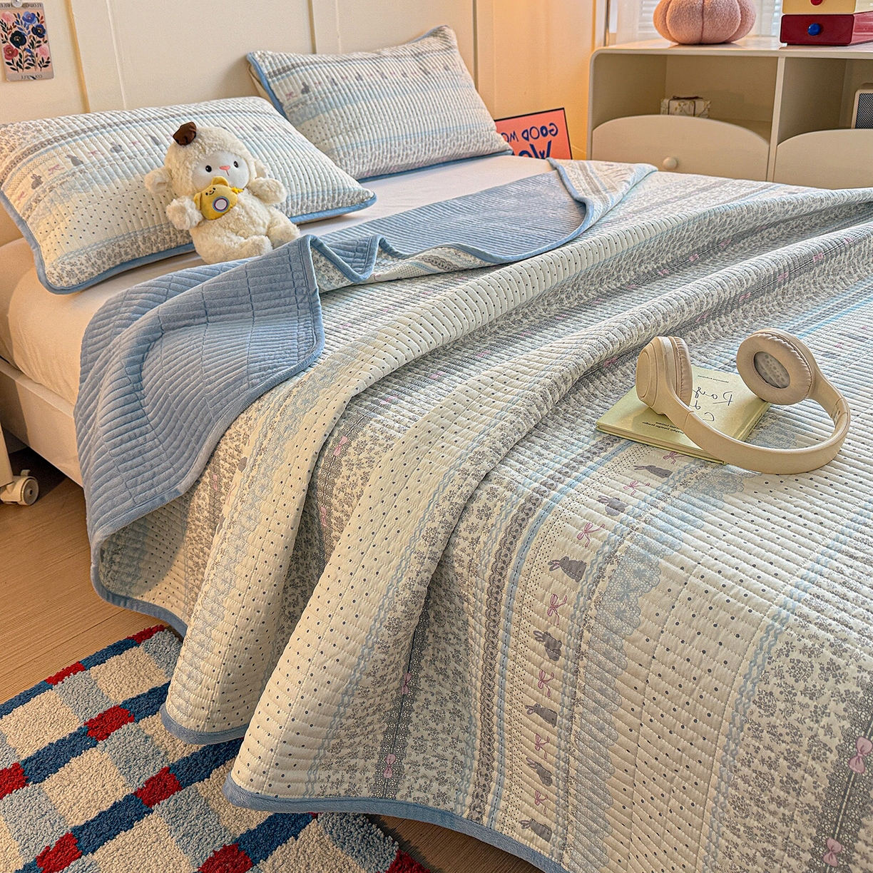 91家纺网 家纺一手货源 找家纺 橙子家居 2025新款棉加绒床盖床盖单件床盖单品床盖三件套夹层水洗棉花跑量款现货 花边兔