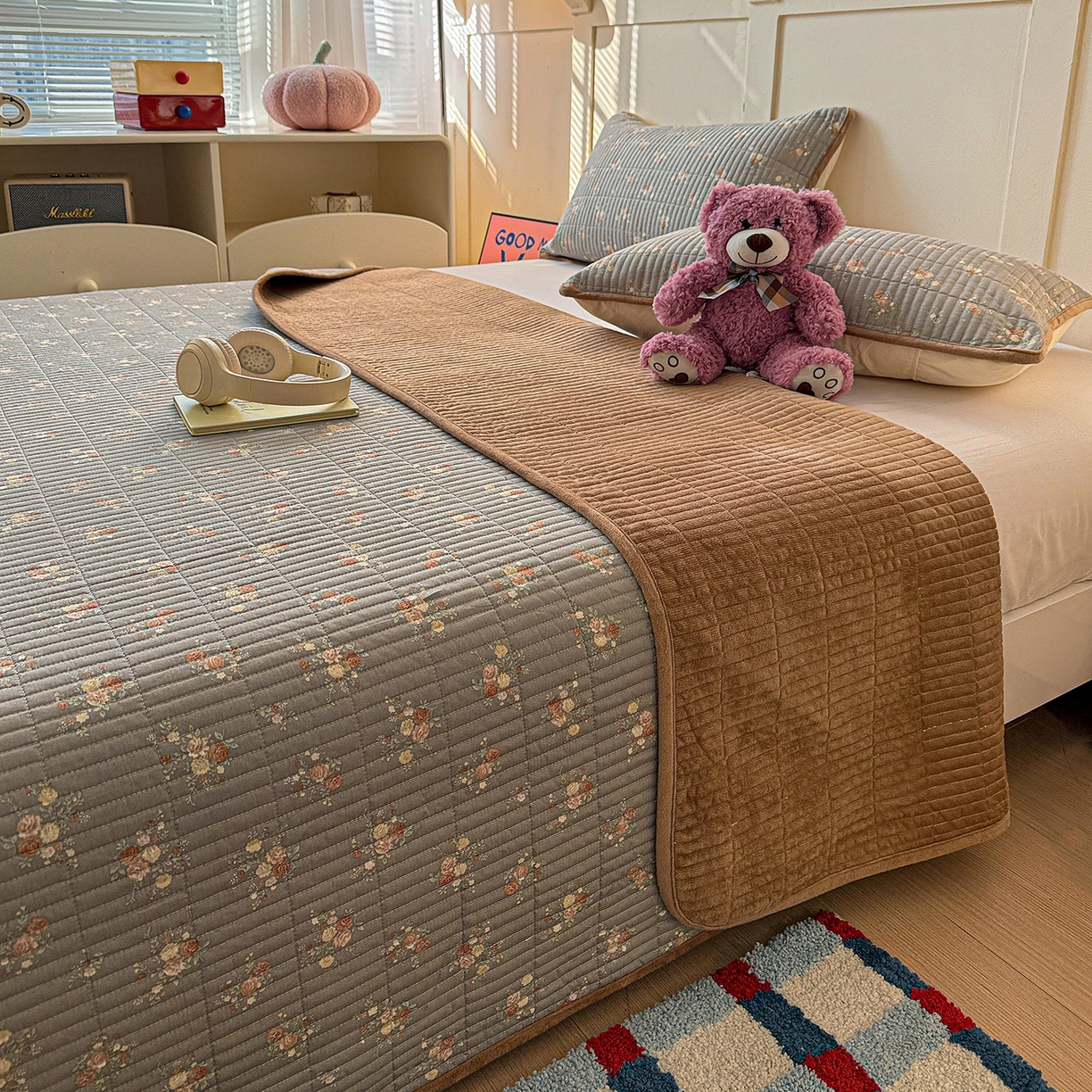 91家纺网 家纺一手货源 找家纺 橙子家居 2025新款棉加绒床盖床盖单件床盖单品床盖三件套夹层水洗棉花跑量款现货 见春山