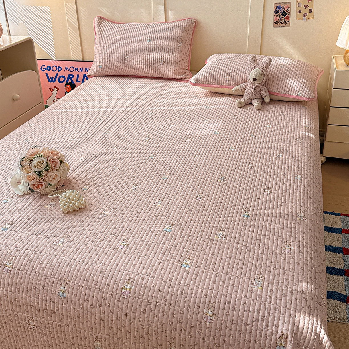 91家纺网 家纺一手货源 找家纺 橙子家居 2025新款棉加绒床盖床盖单件床盖单品床盖三件套夹层水洗棉花跑量款现货 洛丽丝