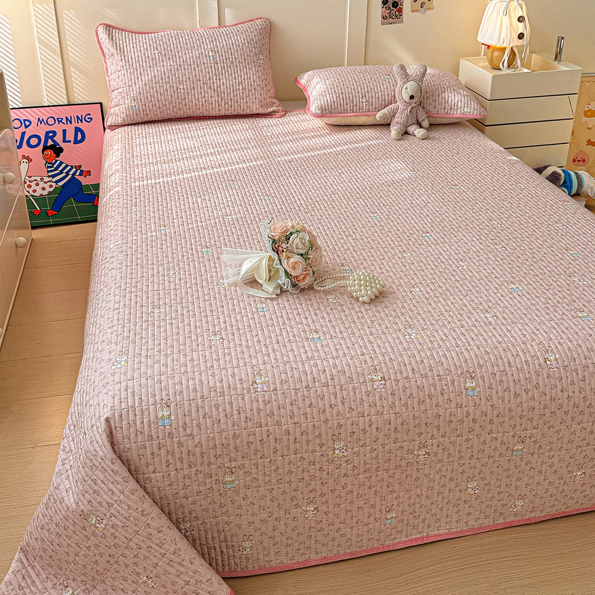 91家纺网 家纺一手货源 找家纺 橙子家居 2025新款棉加绒床盖床盖单件床盖单品床盖三件套夹层水洗棉花跑量款现货 洛丽丝