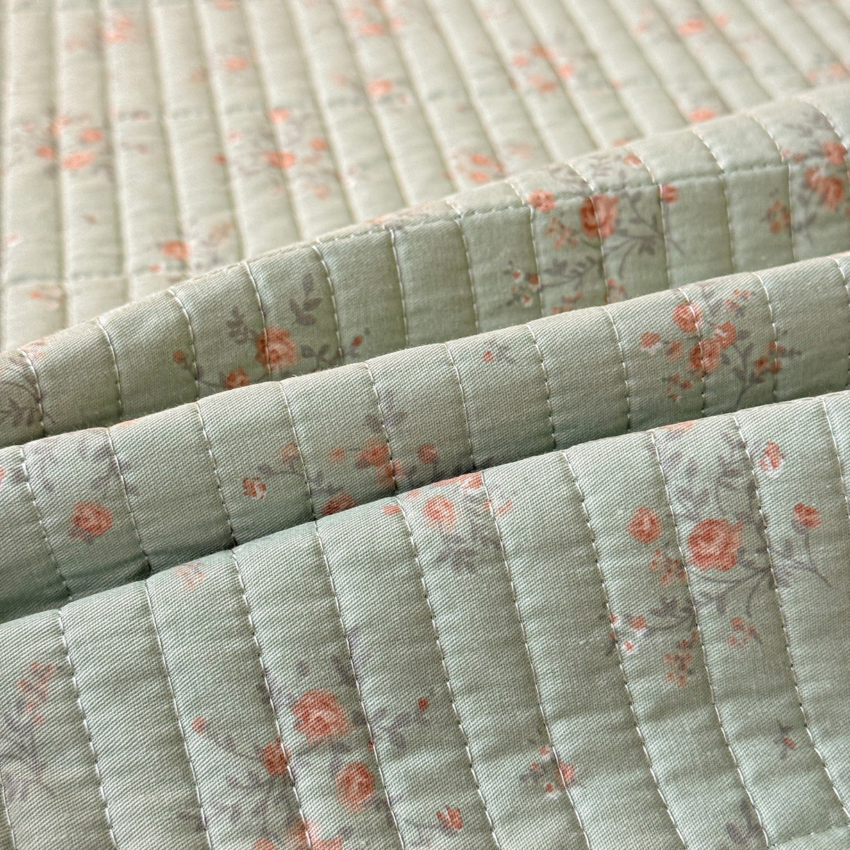 91家纺网 家纺一手货源 找家纺 橙子家居 2025新款棉加绒床盖床盖单件床盖单品床盖三件套夹层水洗棉花跑量款现货 若兮花