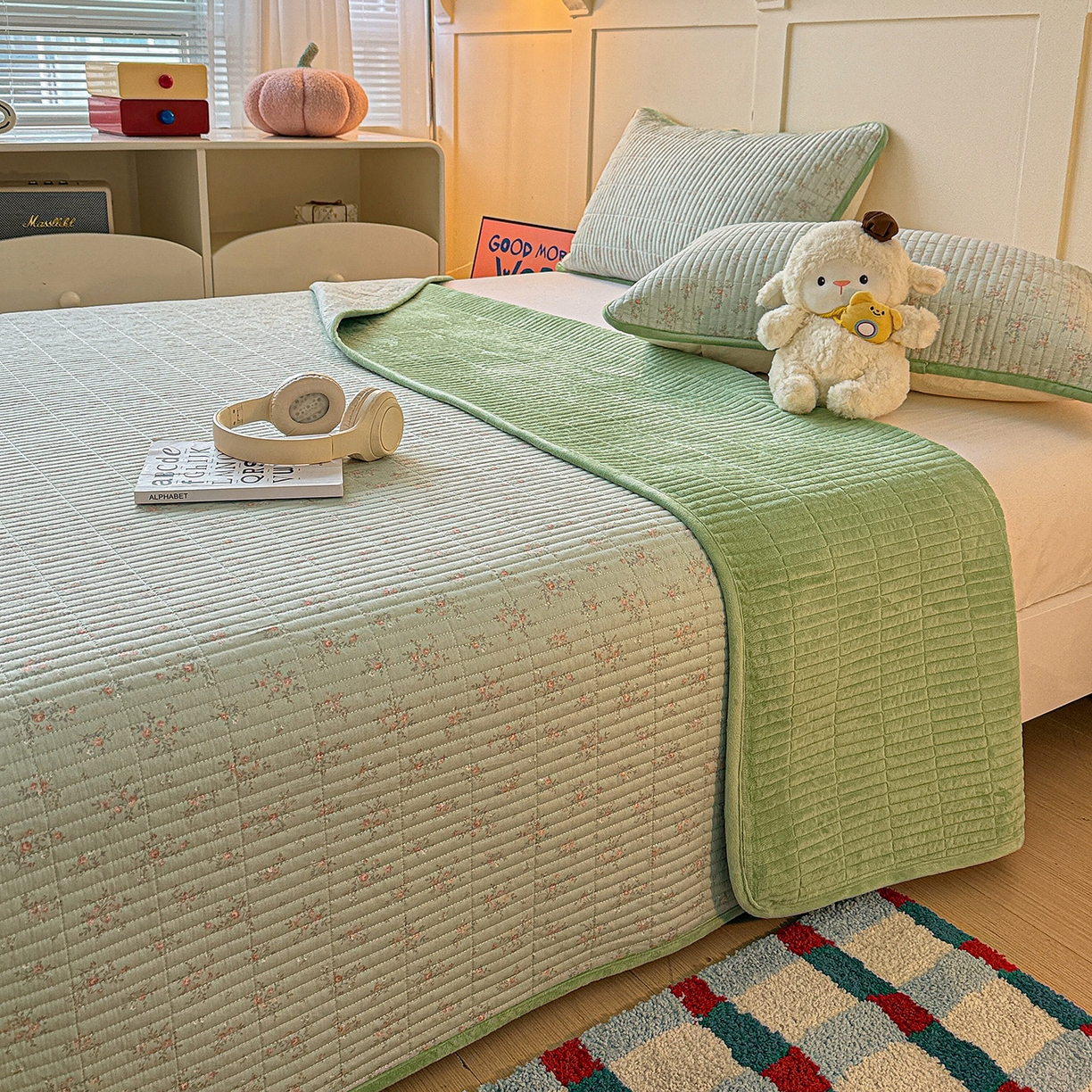 91家纺网 家纺一手货源 找家纺 橙子家居 2025新款棉加绒床盖床盖单件床盖单品床盖三件套夹层水洗棉花跑量款现货 若兮花