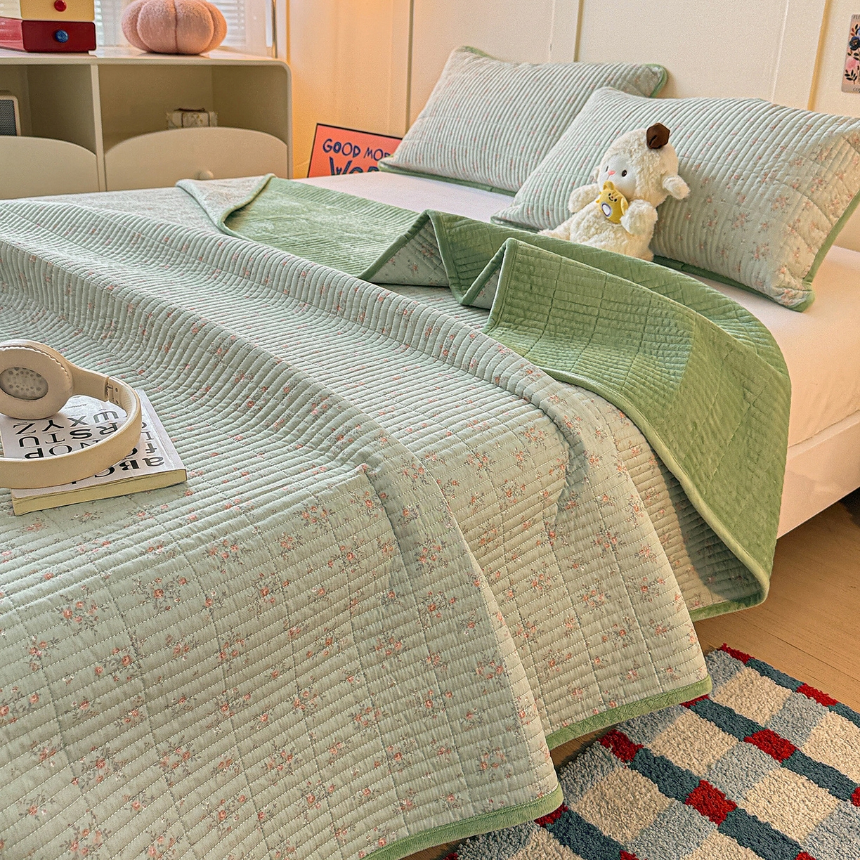 91家纺网 家纺一手货源 找家纺 橙子家居 2025新款棉加绒床盖床盖单件床盖单品床盖三件套夹层水洗棉花跑量款现货 若兮花