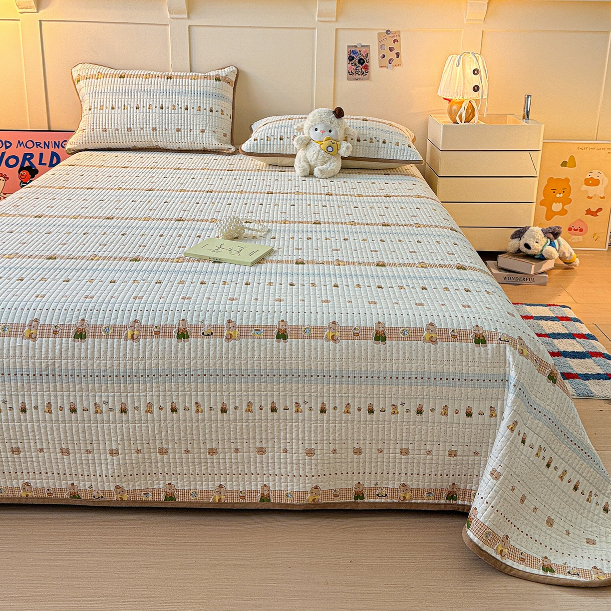 91家纺网 家纺一手货源 找家纺 橙子家居 2025新款棉加绒床盖床盖单件床盖单品床盖三件套夹层水洗棉花跑量款现货 幸运熊