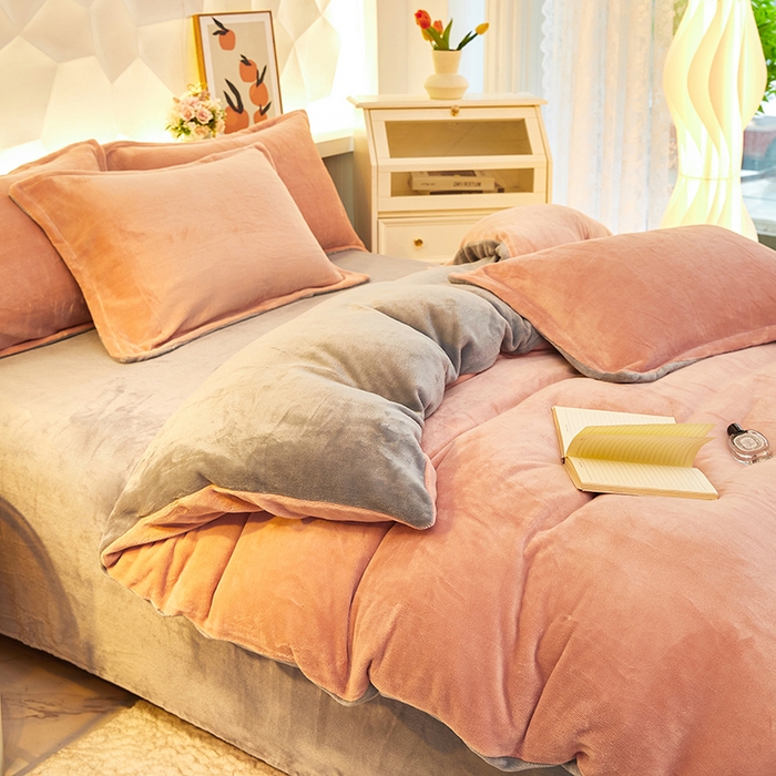 91家纺网 家纺一手货源 找家纺 三盛源 2025新款牛奶绒床品四件套冬季加厚珊瑚绒被套罩双面加绒法兰绒床单三件套 豆沙-灰