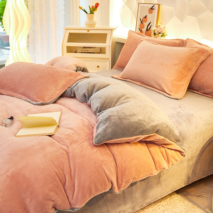 91家纺网 家纺一手货源 找家纺 三盛源 2025新款牛奶绒床品四件套冬季加厚珊瑚绒被套罩双面加绒法兰绒床单三件套 豆沙-灰