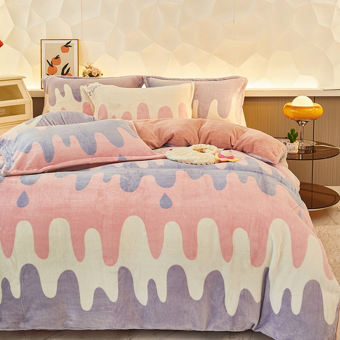 91家纺网 家纺一手货源 找家纺 三盛源 2025新款牛奶绒床品四件套冬季加厚珊瑚绒被套罩双面加绒法兰绒床单三件套 字节跳动