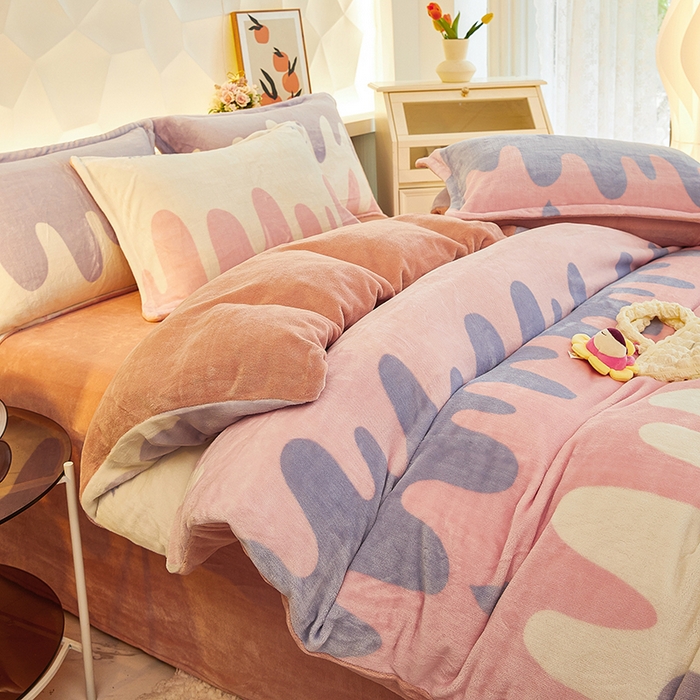 91家纺网 家纺一手货源 找家纺 三盛源 2025新款牛奶绒床品四件套冬季加厚珊瑚绒被套罩双面加绒法兰绒床单三件套 字节跳动