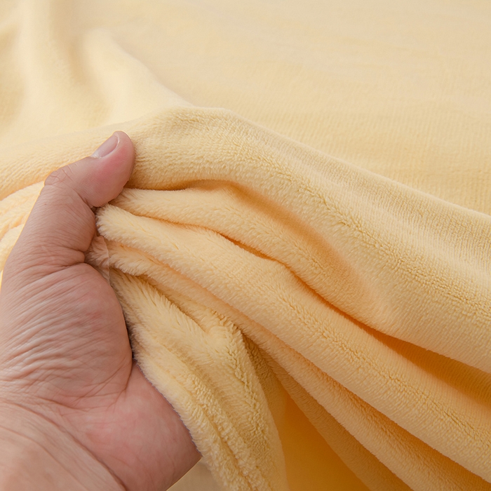 91家纺网 家纺一手货源 找家纺 湘之帛 2025新款高克重纯色牛奶绒床单 米黄