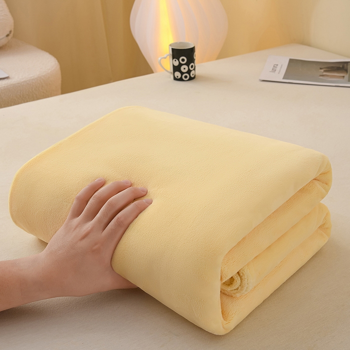 91家纺网 家纺一手货源 找家纺 湘之帛 2025新款高克重纯色牛奶绒床单 米黄