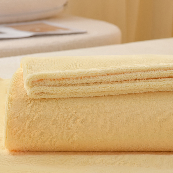 91家纺网 家纺一手货源 找家纺 湘之帛 2025新款高克重纯色牛奶绒床单 米黄