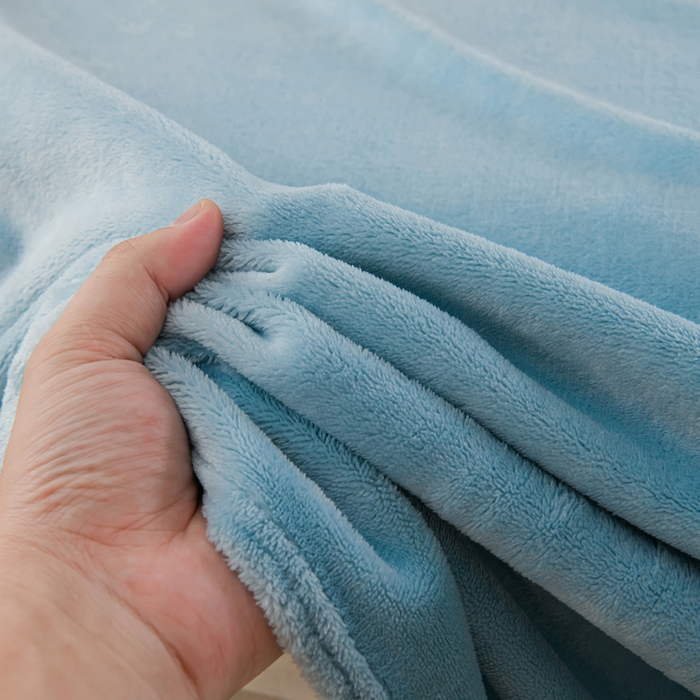 91家纺网 家纺一手货源 找家纺 湘之帛 2025新款高克重纯色牛奶绒床单 浅蓝