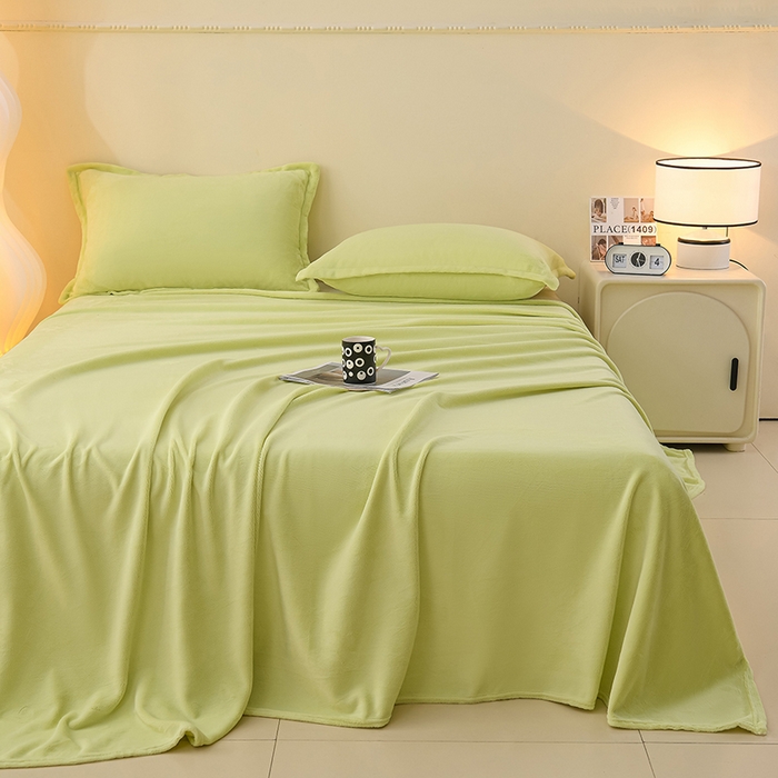 91家纺网 家纺一手货源 找家纺 湘之帛 2025新款高克重纯色牛奶绒床单 浅绿