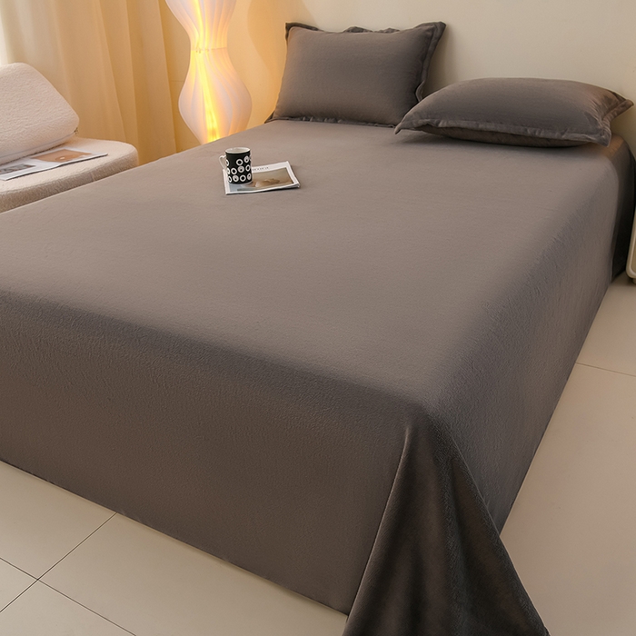 91家纺网 家纺一手货源 找家纺 湘之帛 2025新款高克重纯色牛奶绒床单 深灰