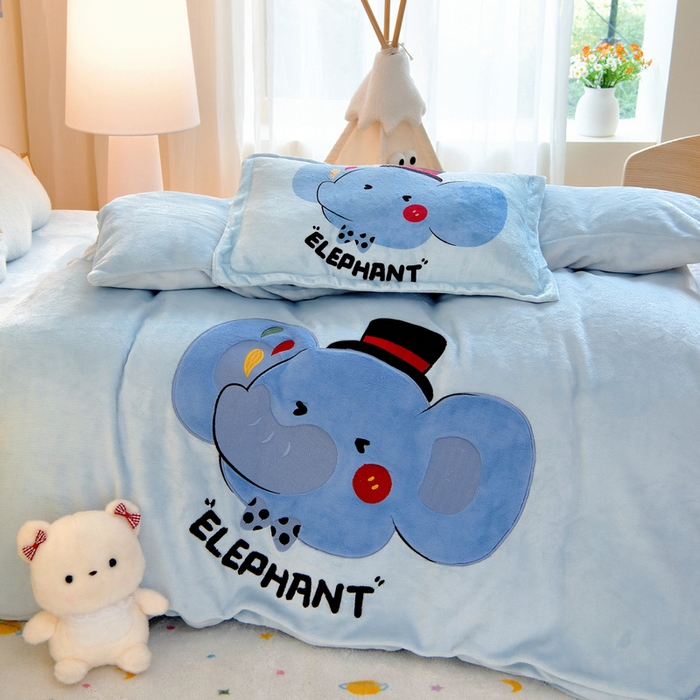 91家纺网 家纺一手货源 找家纺 梵赫 2025新款秋冬牛奶绒原创贴布绣儿童幼儿园被套被芯盖毯 大象先生