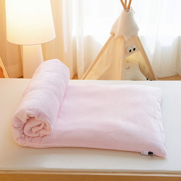 91家纺网 家纺一手货源 找家纺 梵赫 2025新款秋冬牛奶绒原创贴布绣儿童幼儿园被套被芯盖毯 围巾兔