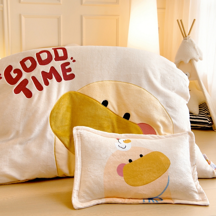 91家纺网 家纺一手货源 找家纺 梵赫 2025新款秋冬牛奶绒原创贴布绣儿童幼儿园被套被芯盖毯 可爱小鸭