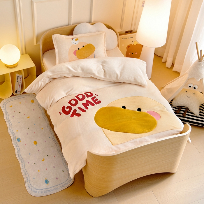 91家纺网 家纺一手货源 找家纺 梵赫 2025新款秋冬牛奶绒原创贴布绣儿童幼儿园被套被芯盖毯 可爱小鸭