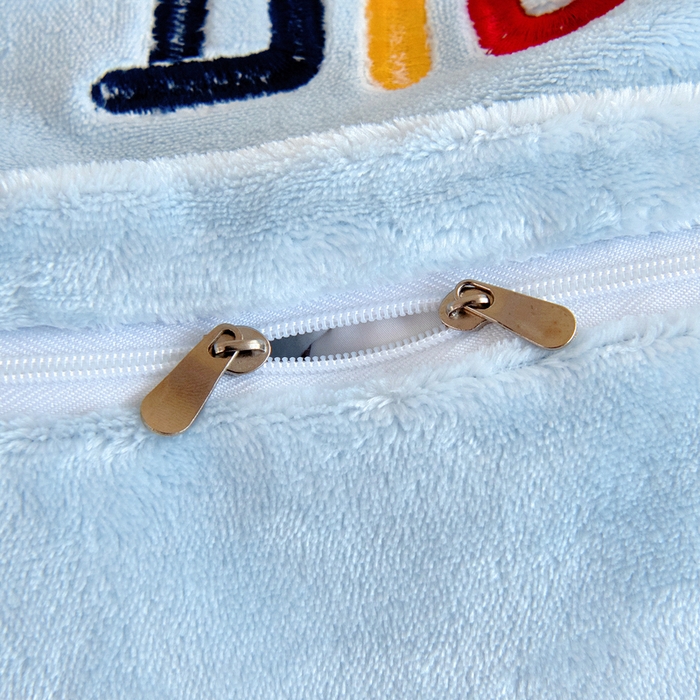 91家纺网 家纺一手货源 找家纺 梵赫 2025新款秋冬牛奶绒原创贴布绣儿童幼儿园被套被芯盖毯 机灵小挖机