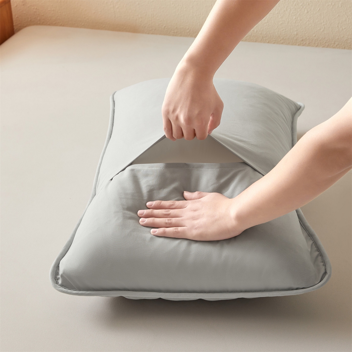 91家纺网 家纺一手货源 找家纺 居眠 2025新款简格-棉花防水枕套-简格 简格-灰