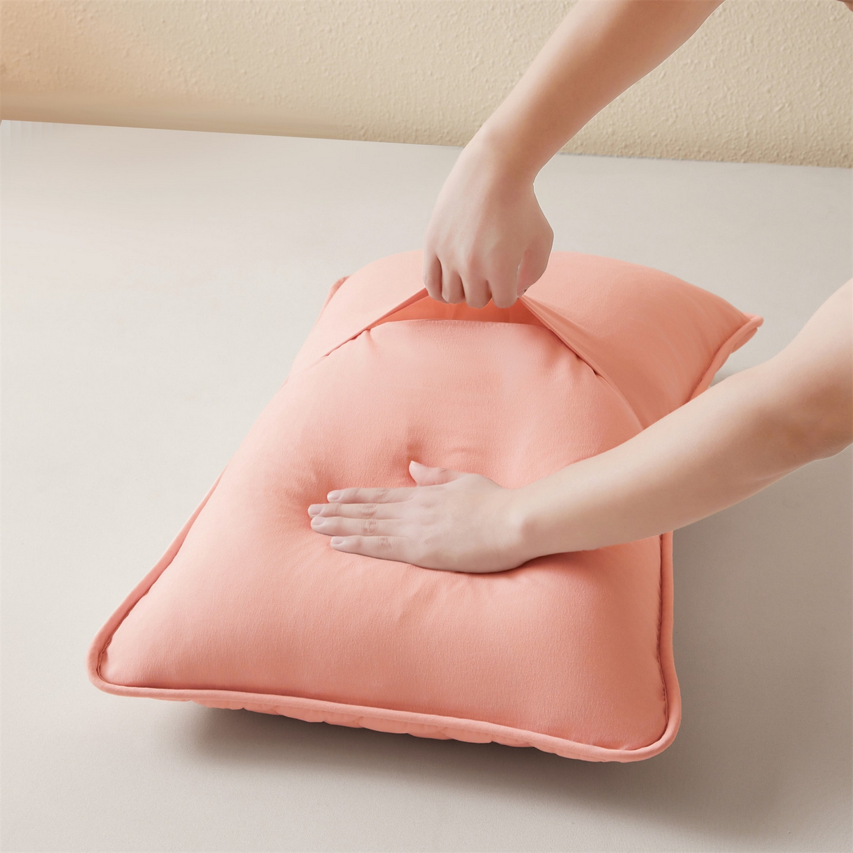 91家纺网 家纺一手货源 找家纺 居眠 2025新款简格-棉花防水枕套-简格 简格-粉