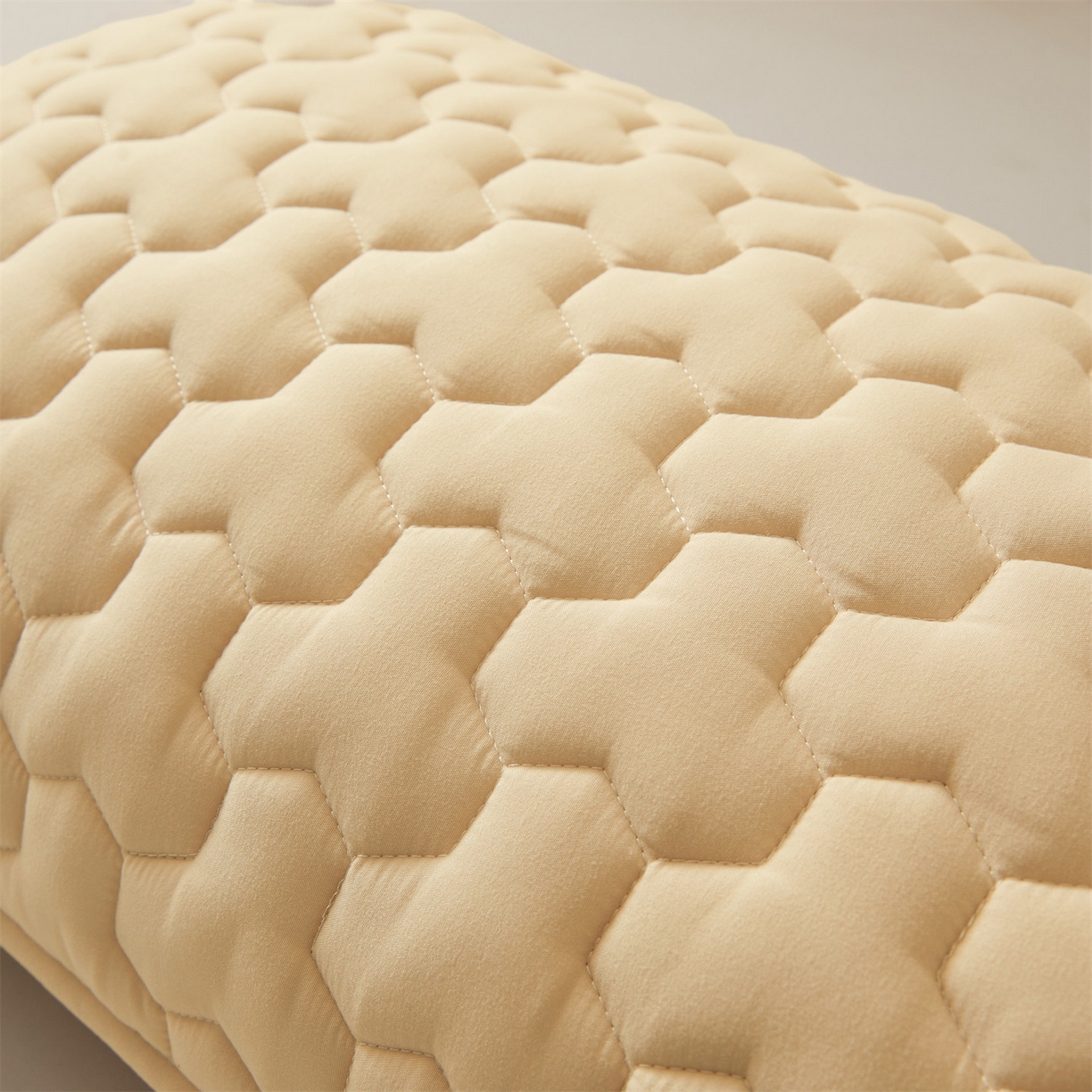 91家纺网 家纺一手货源 找家纺 居眠 2025新款简格-棉花防水枕套-简格 简格-卡