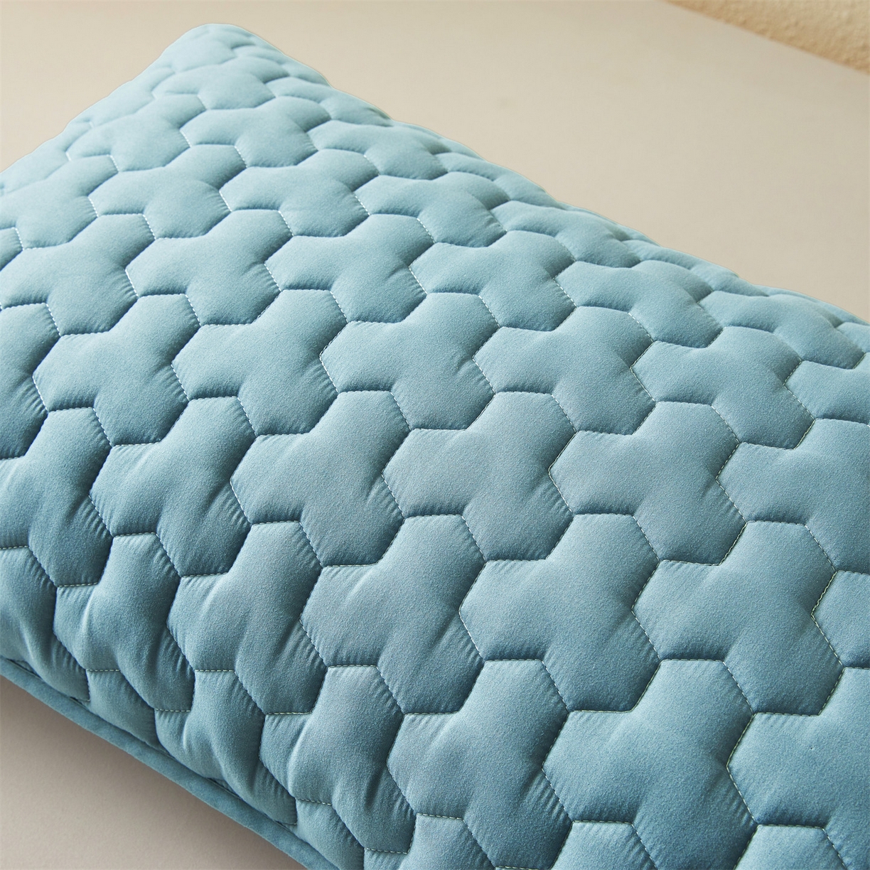 91家纺网 家纺一手货源 找家纺 居眠 2025新款简格-棉花防水枕套-简格 简格-蓝