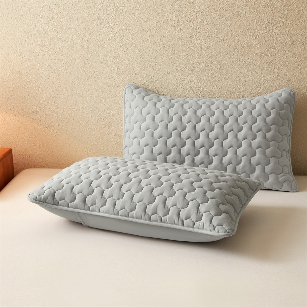 91家纺网 家纺一手货源 找家纺 居眠 2025新款简格-棉花防水枕套-简格 简格-灰