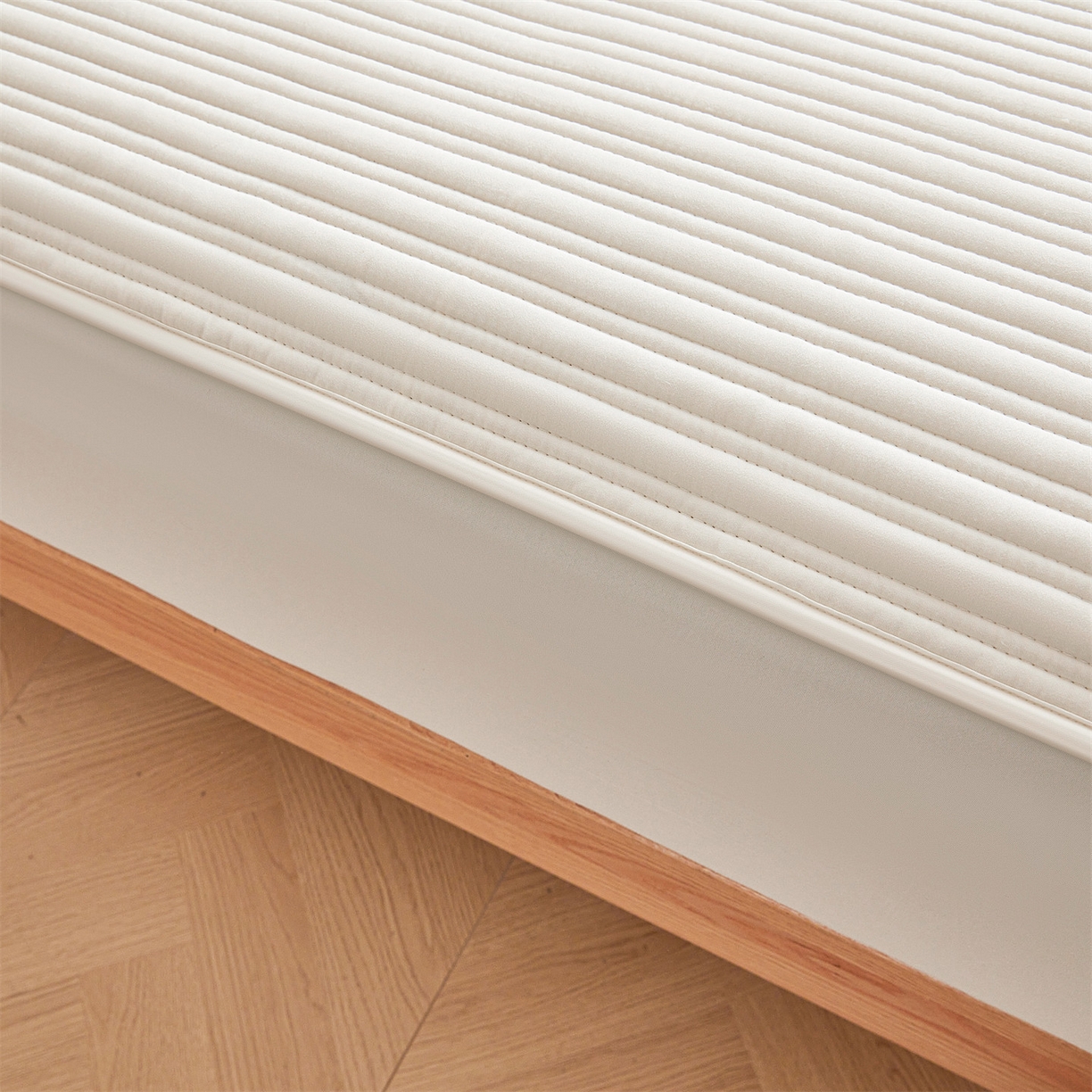 91家纺网 家纺一手货源 找家纺 （总）居眠 2025新款云纹刺绣棉花防水床笠 床笠单件-云纹