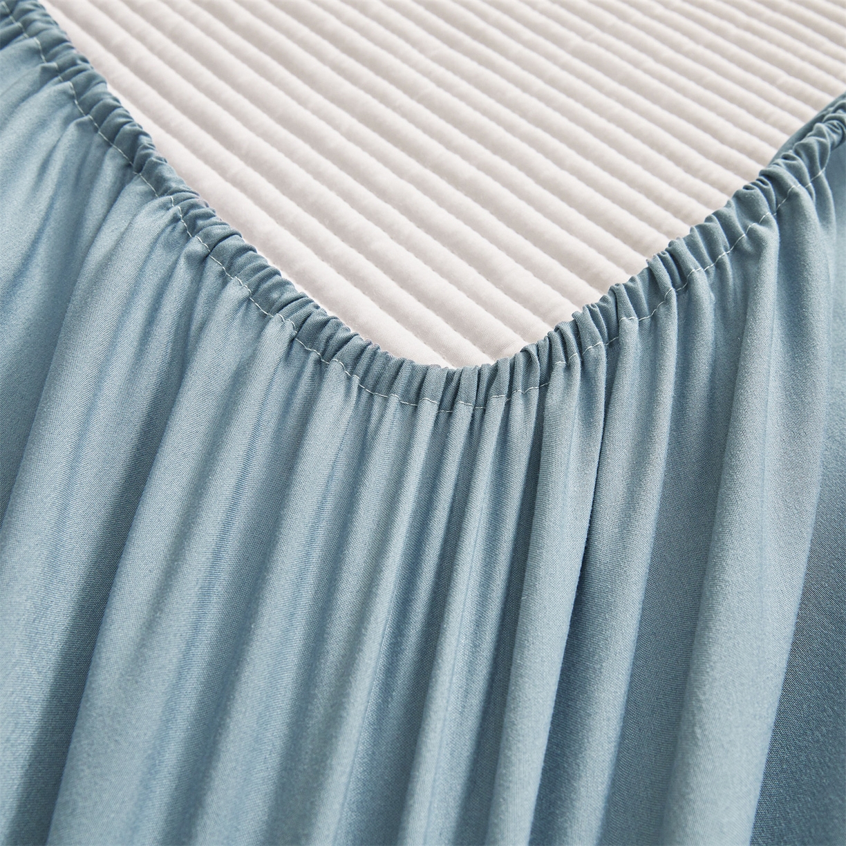 91家纺网 家纺一手货源 找家纺 居眠 2025新款云纹刺绣棉花防水床笠 床笠单件-云纹 云纹-蓝