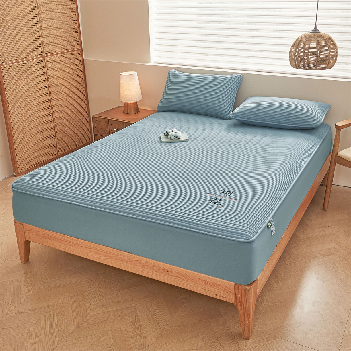 91家纺网 家纺一手货源 找家纺 居眠 2025新款云纹刺绣棉花防水床笠 床笠单件-云纹 云纹-蓝