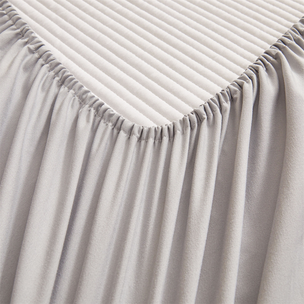 91家纺网 家纺一手货源 找家纺 居眠 2025新款云纹刺绣棉花防水床笠 床笠单件-云纹 云纹-灰