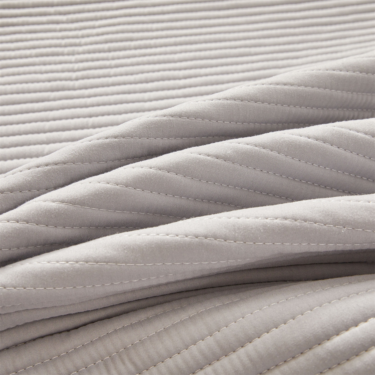 91家纺网 家纺一手货源 找家纺 居眠 2025新款云纹刺绣棉花防水床笠 床笠单件-云纹 云纹-灰