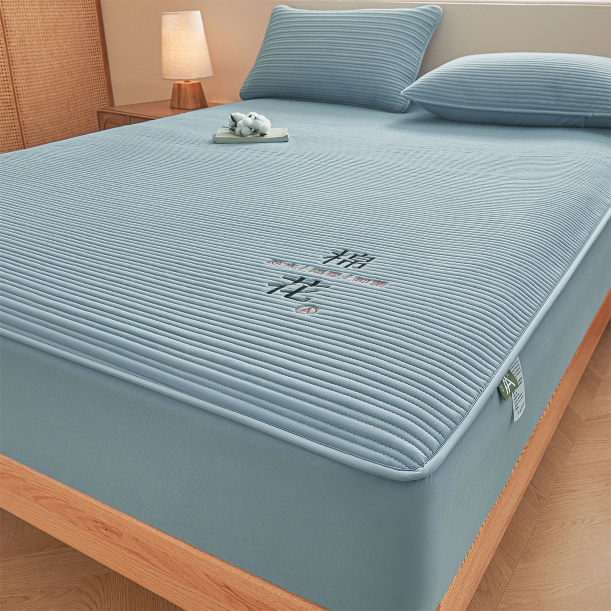 91家纺网 家纺一手货源 找家纺 居眠 2025新款云纹刺绣棉花防水床笠 床笠单件-云纹 云纹-蓝