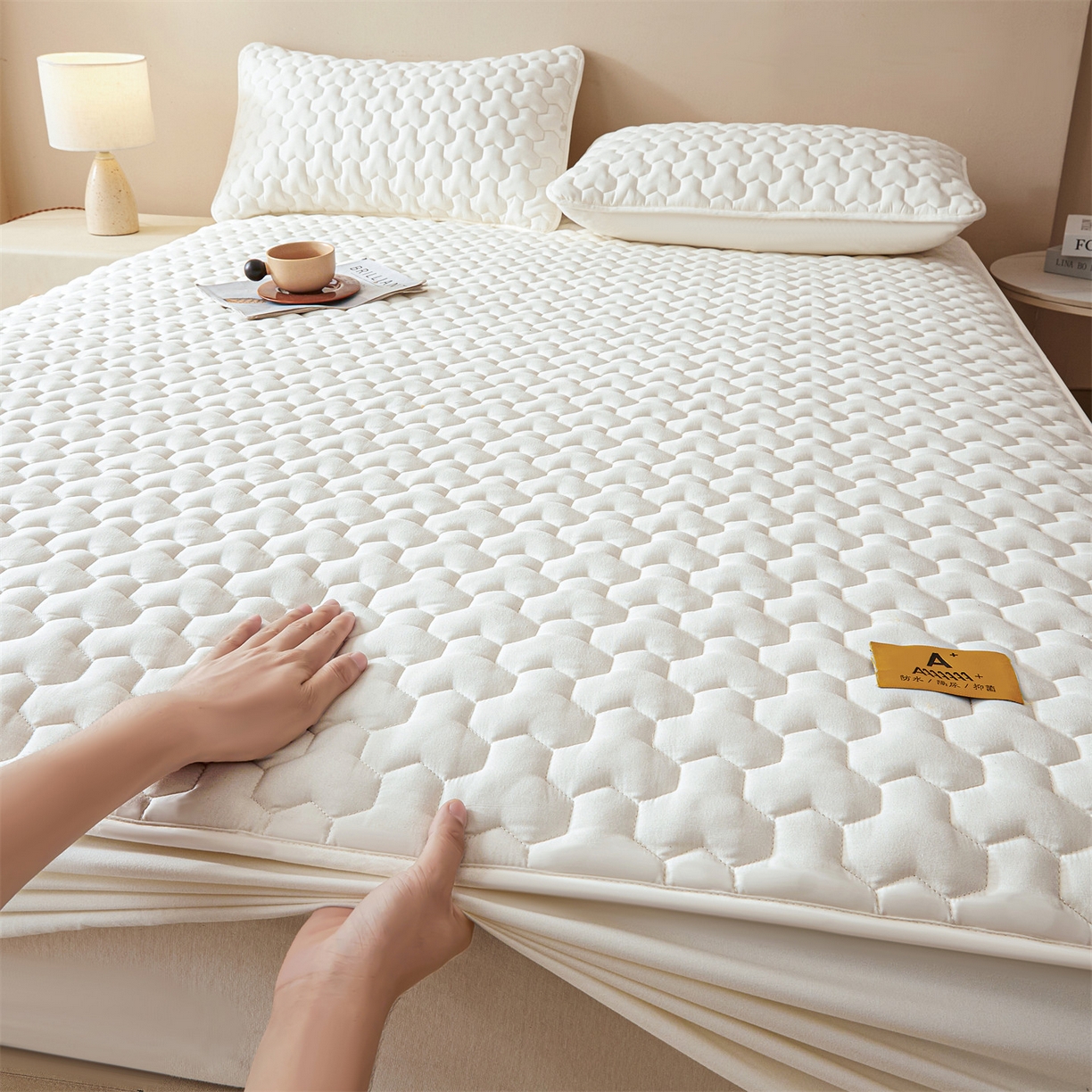 91家纺网 家纺一手货源 找家纺 （总）居眠 2025新款简格-棉花防水床笠-简格