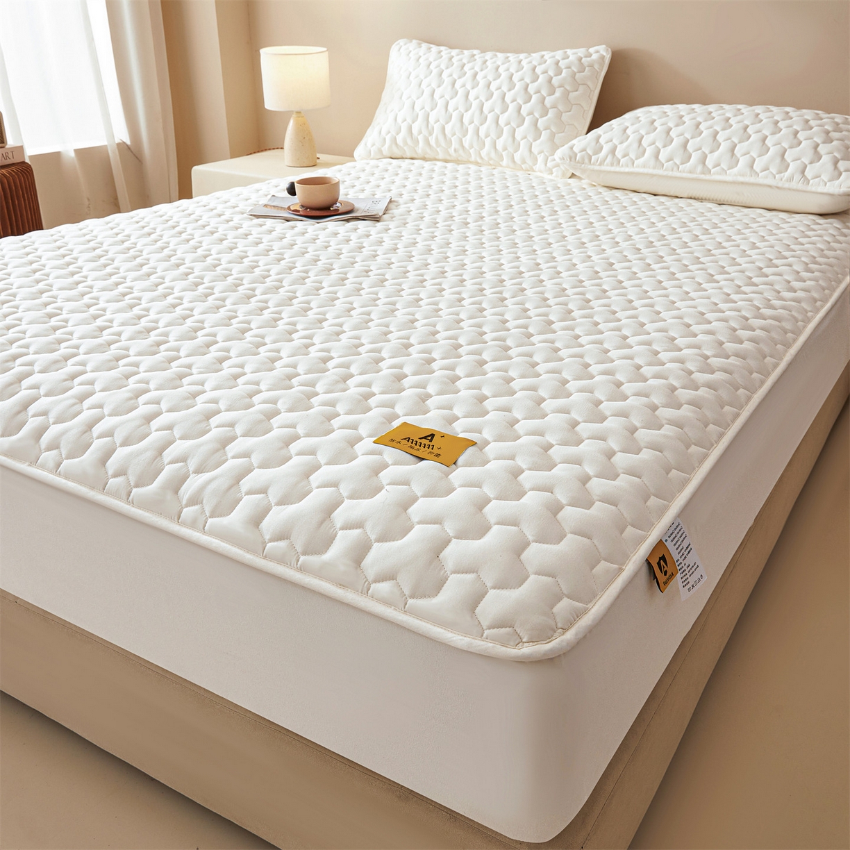 91家纺网 家纺一手货源 找家纺 居眠 2025新款简格-棉花防水床笠-简格 简格-白色