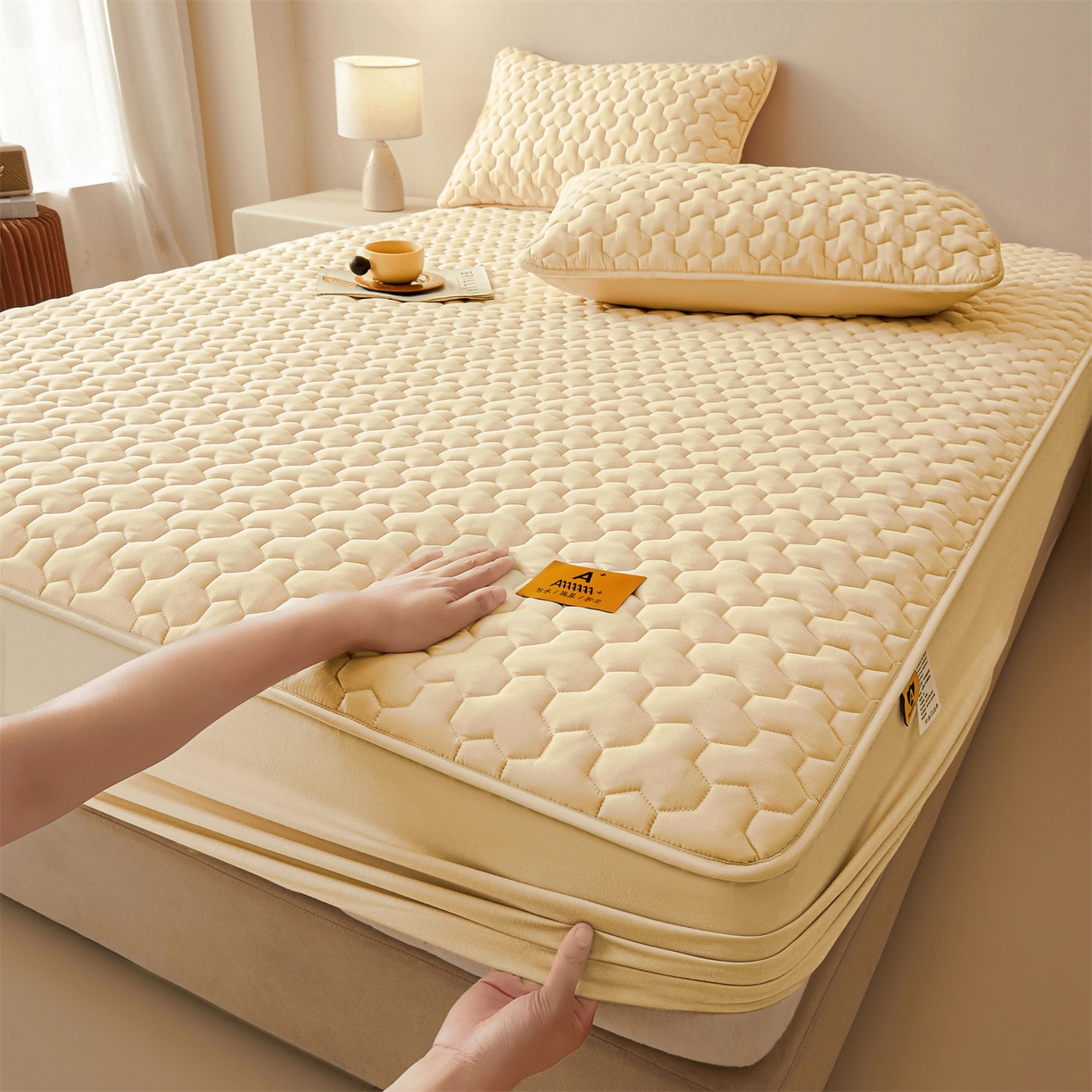 91家纺网 家纺一手货源 找家纺 居眠 2025新款简格-棉花防水床笠-简格 简格-卡色