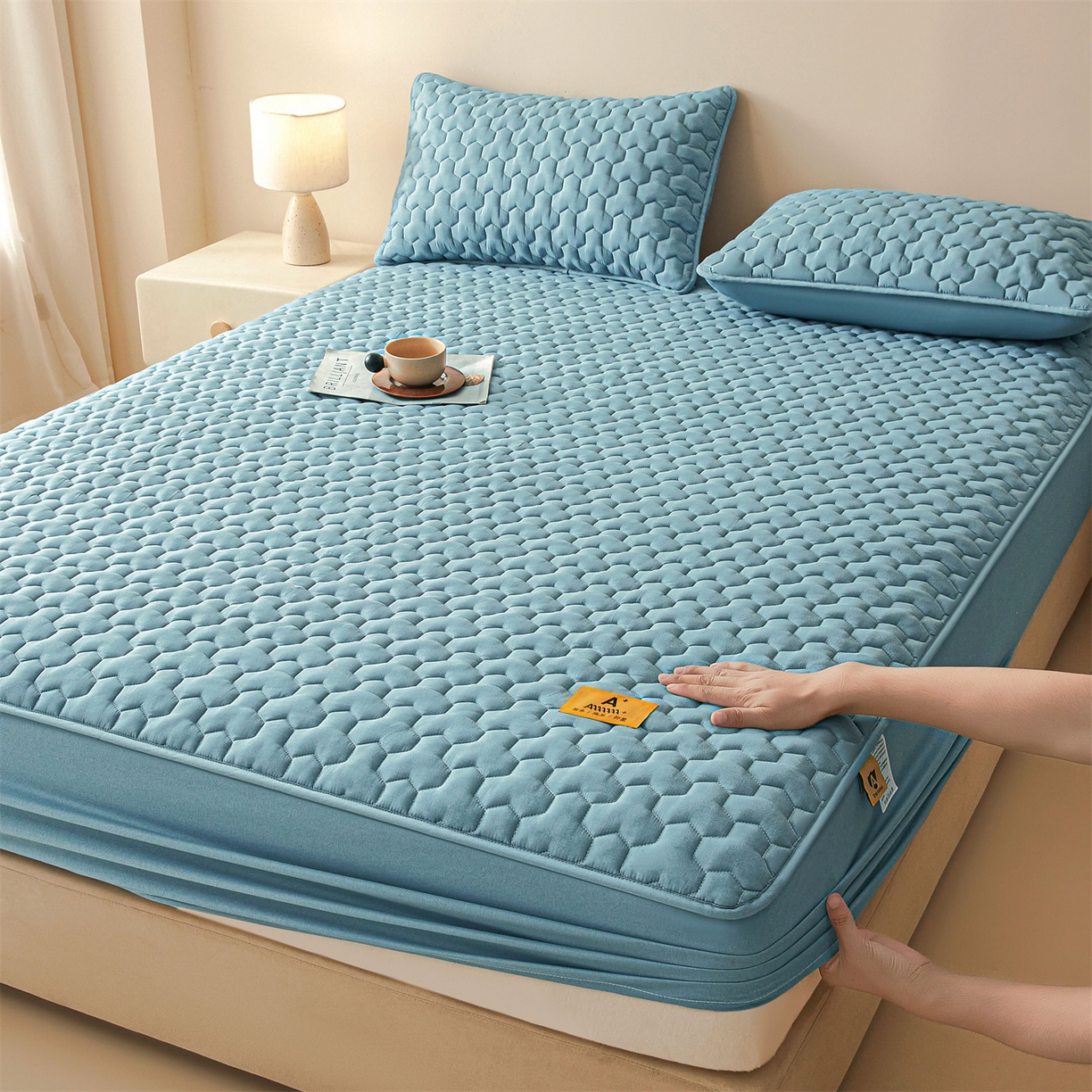 91家纺网 家纺一手货源 找家纺 居眠 2025新款简格-棉花防水床笠-简格 简格-蓝色