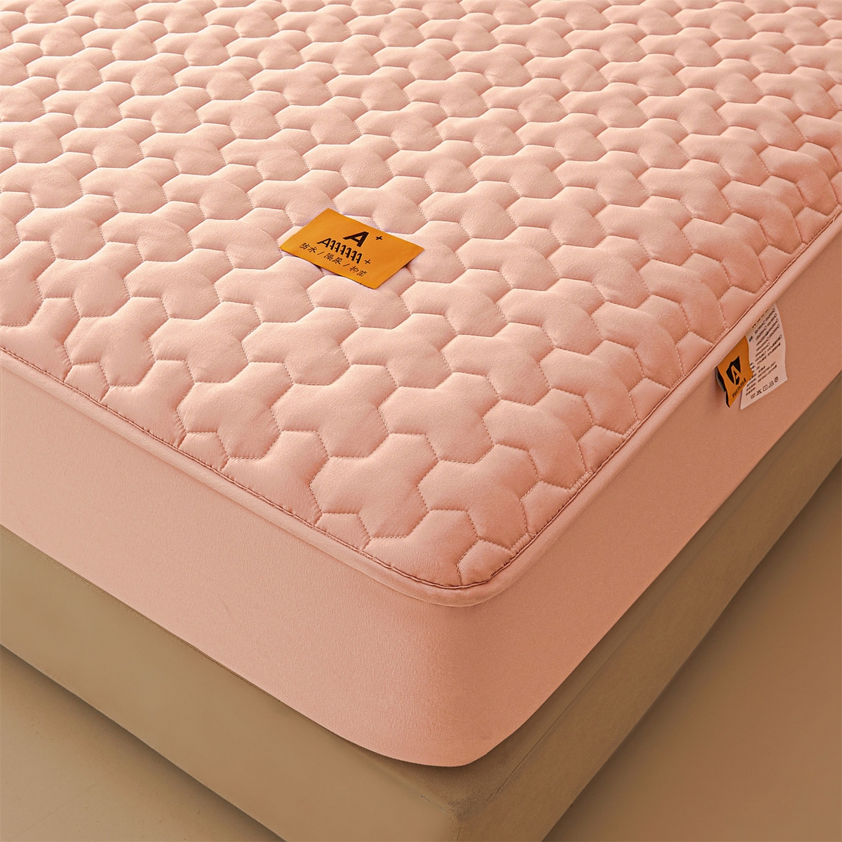 91家纺网 家纺一手货源 找家纺 居眠 2025新款简格-棉花防水床笠-简格 简格-粉色