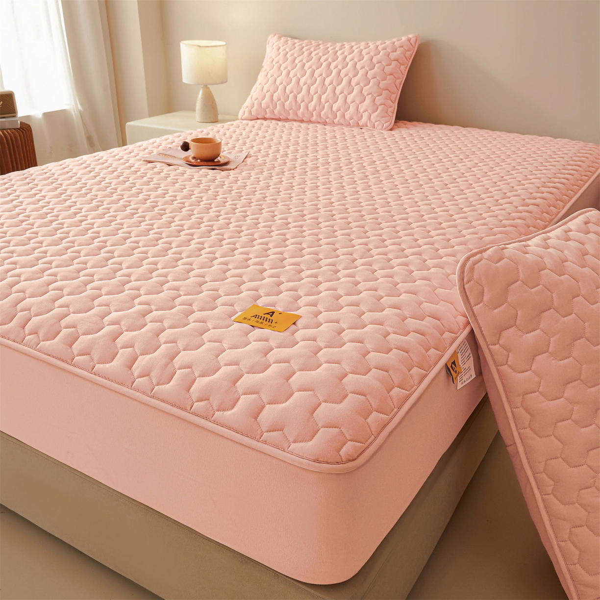 91家纺网 家纺一手货源 找家纺 居眠 2025新款简格-棉花防水床笠-简格 简格-粉色