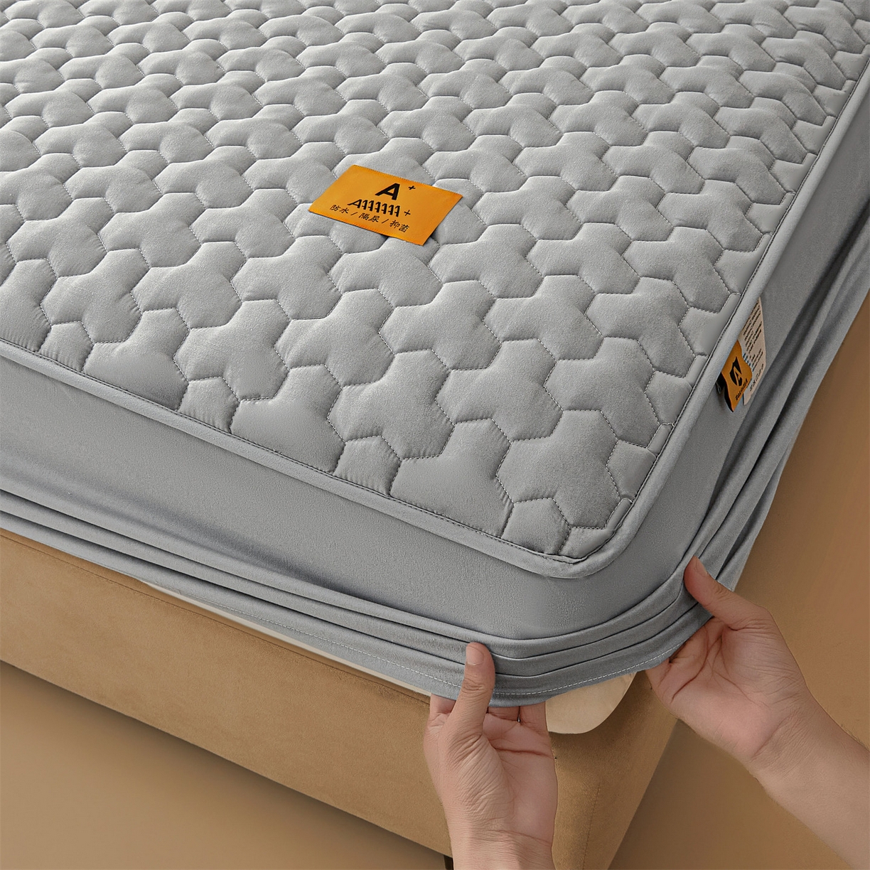 91家纺网 家纺一手货源 找家纺 居眠 2025新款简格-棉花防水床笠-简格 简格-灰色