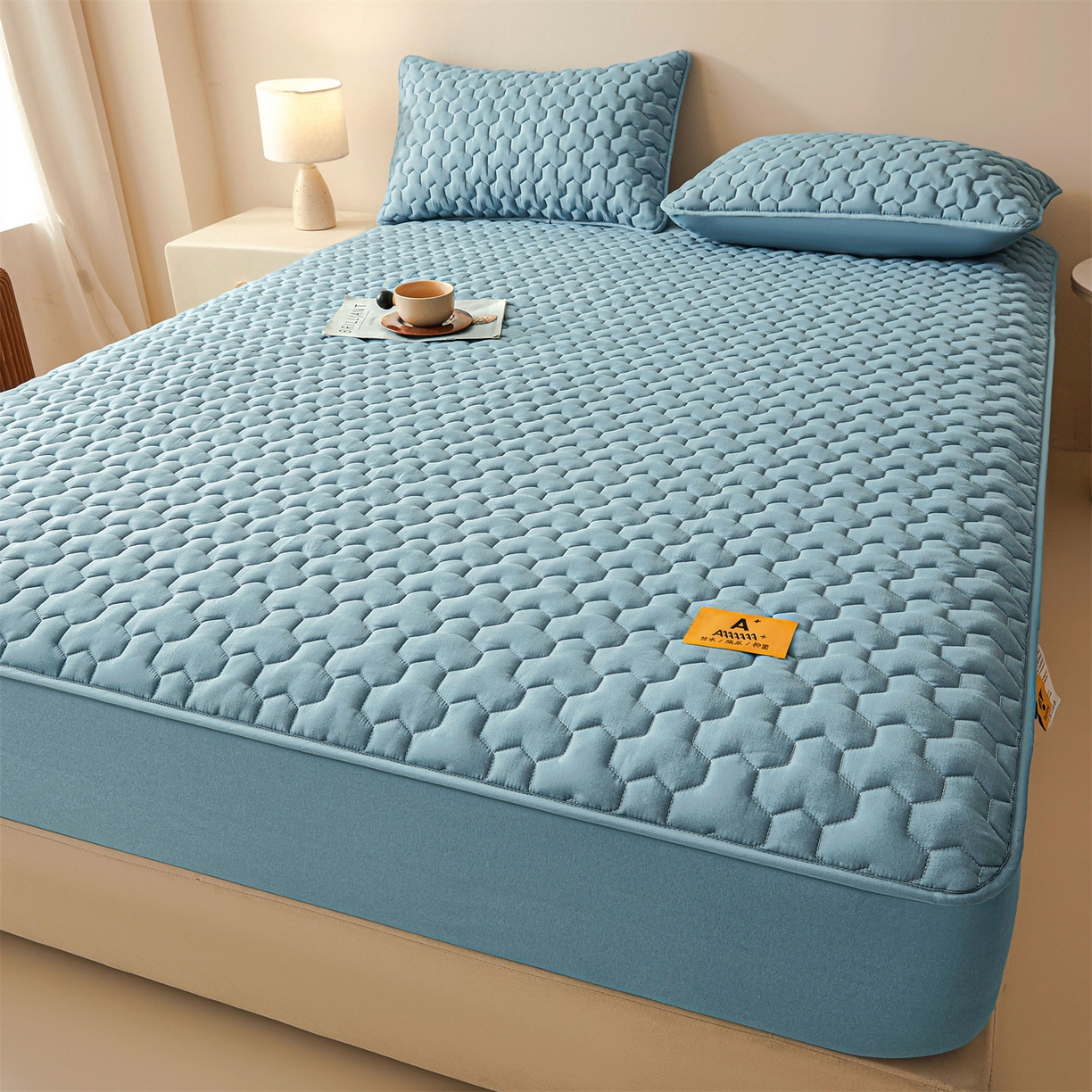 91家纺网 家纺一手货源 找家纺 居眠 2025新款简格-棉花防水床笠-简格 简格-蓝色