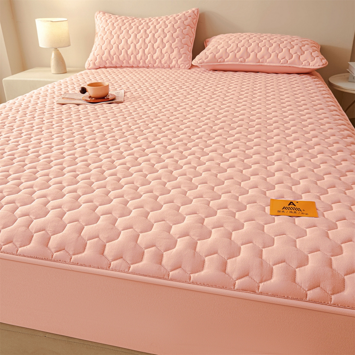 91家纺网 家纺一手货源 找家纺 居眠 2025新款简格-棉花防水床笠-简格 简格-粉色