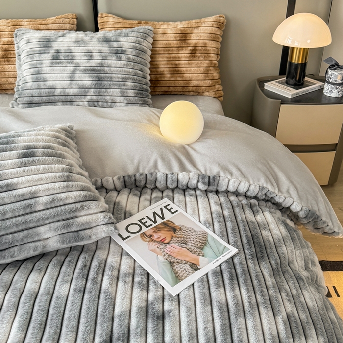 91家纺网 家纺一手货源 找家纺 金蕊阁 2025新款A类抽条兔绒四件套 渐变彩泡泡-灰