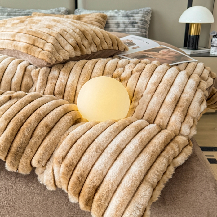 91家纺网 家纺一手货源 找家纺 金蕊阁 2025新款A类抽条兔绒四件套 渐变彩泡泡-咖