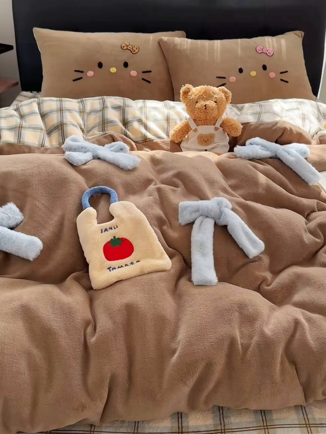 91家纺网 家纺一手货源 找家纺 （总）顾里家纺 2025新款兔毛蝴蝶结喵酱牛奶绒四件套