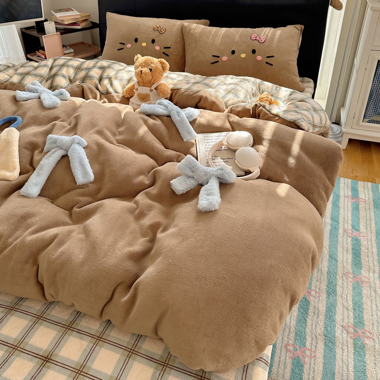 91家纺网 家纺一手货源 找家纺 （总）顾里家纺 2025新款兔毛蝴蝶结喵酱牛奶绒四件套