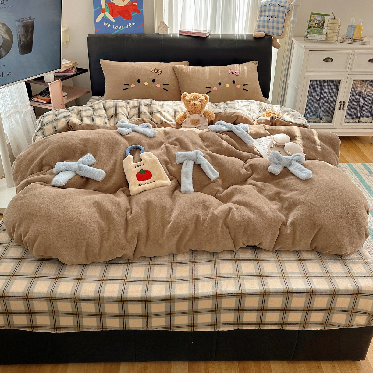 91家纺网 家纺一手货源 找家纺 （总）顾里家纺 2025新款兔毛蝴蝶结喵酱牛奶绒四件套