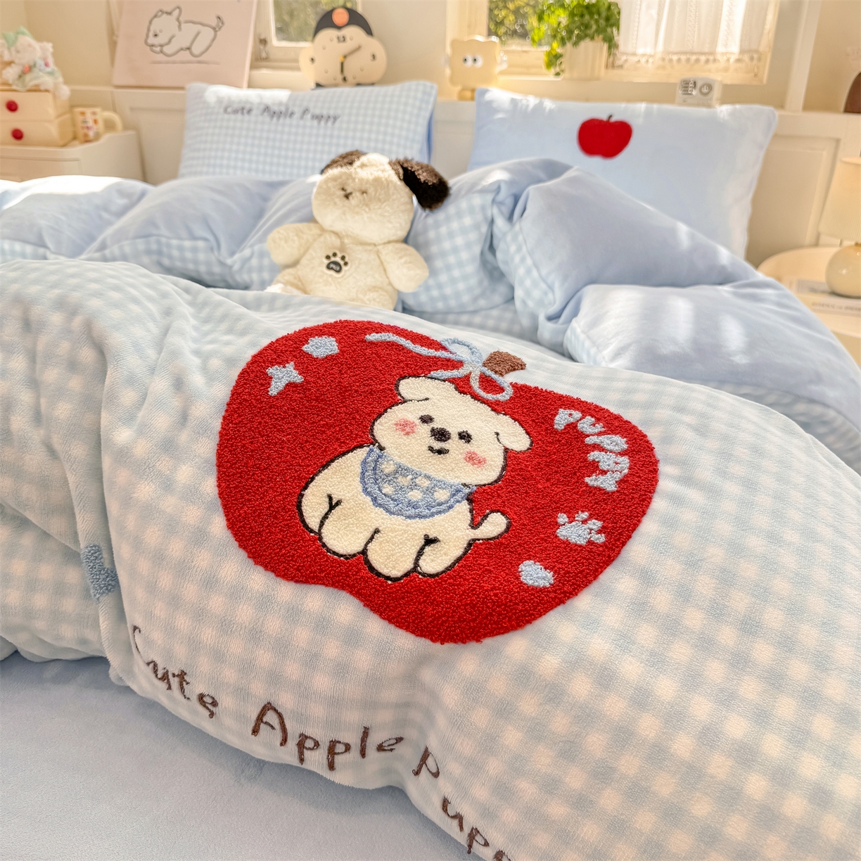 91家纺网 家纺一手货源 找家纺 （总）灰鲸 2025新款牛奶绒毛巾绣苹果狗、蛋糕喵系列四件套