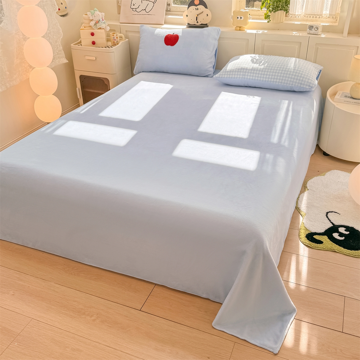 91家纺网 家纺一手货源 找家纺 （总）灰鲸 2025新款牛奶绒毛巾绣苹果狗、蛋糕喵系列四件套